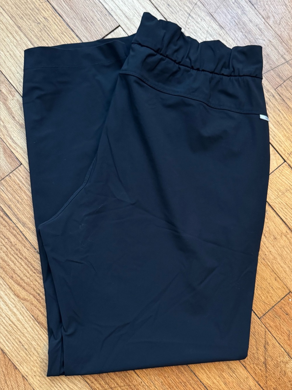 Vuori Casual Boyfriend Fit Ankle Pants